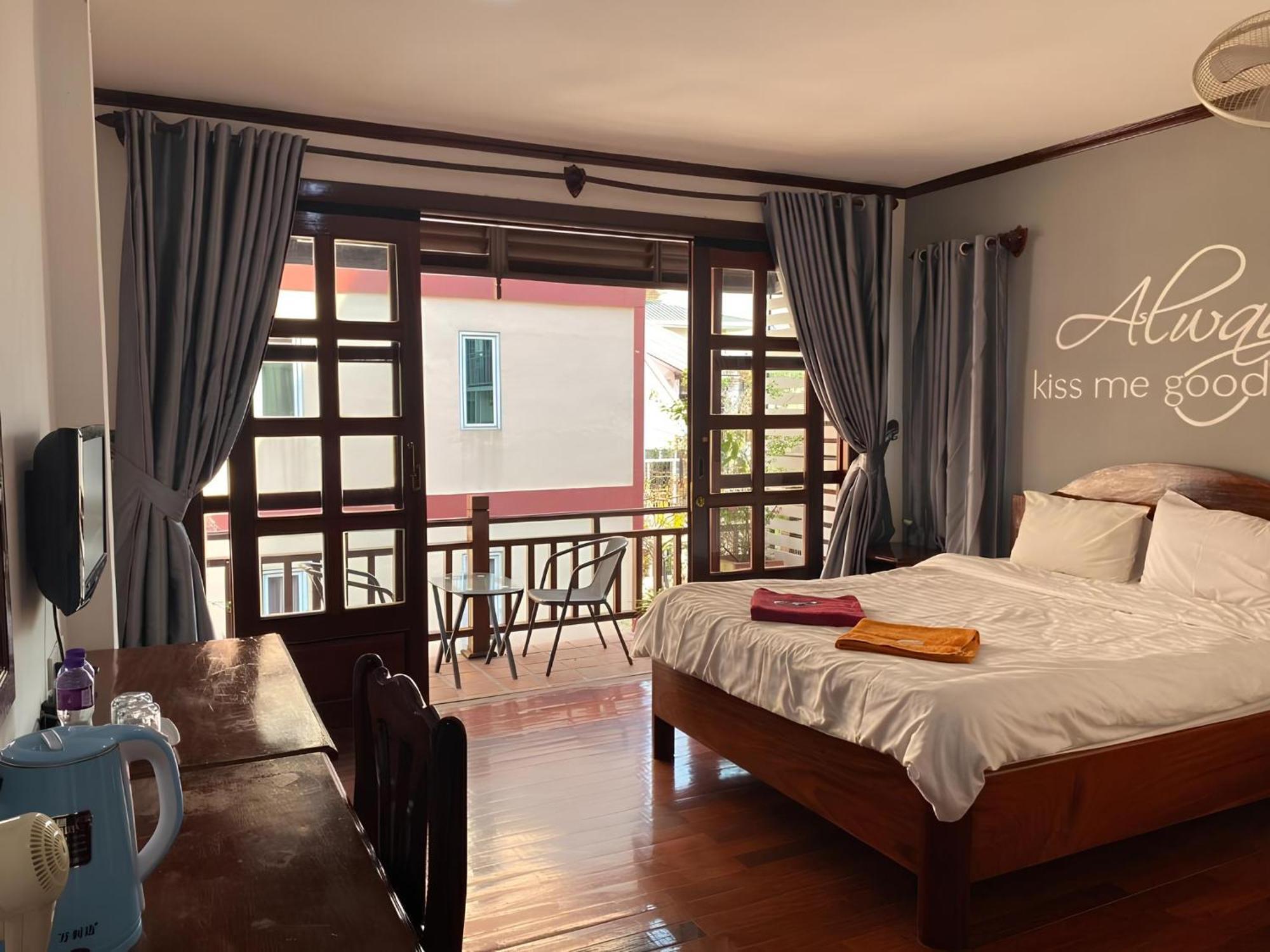 Davika Hotel Vientiane Extérieur photo